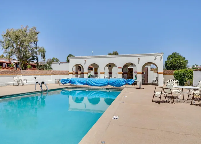 Valley Vacation W/ Community Pools! * Green Valley