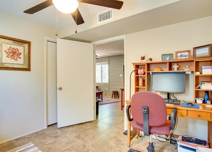Valley Vacation W/ Community Pools! Villa