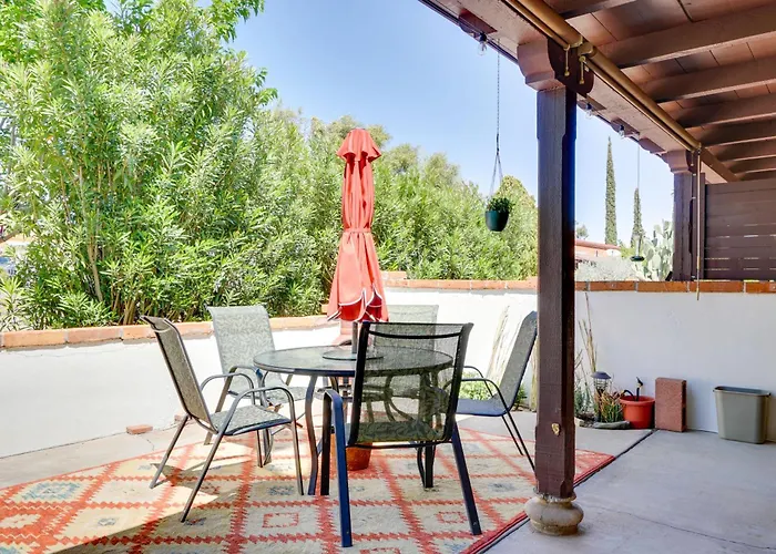 Villa Valley Vacation W/ Community Pools!