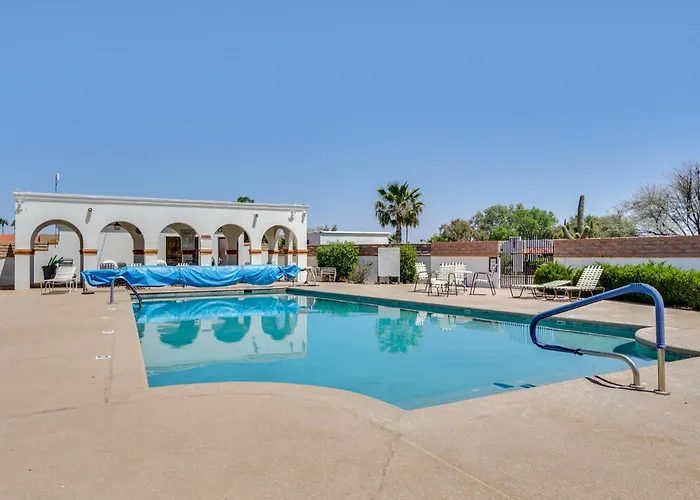 Valley Vacation W/ Community Pools! Villa