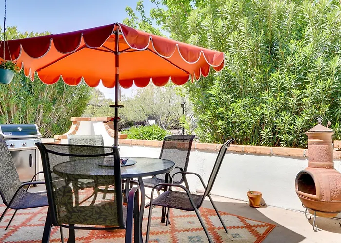 Villa Valley Vacation W/ Community Pools!